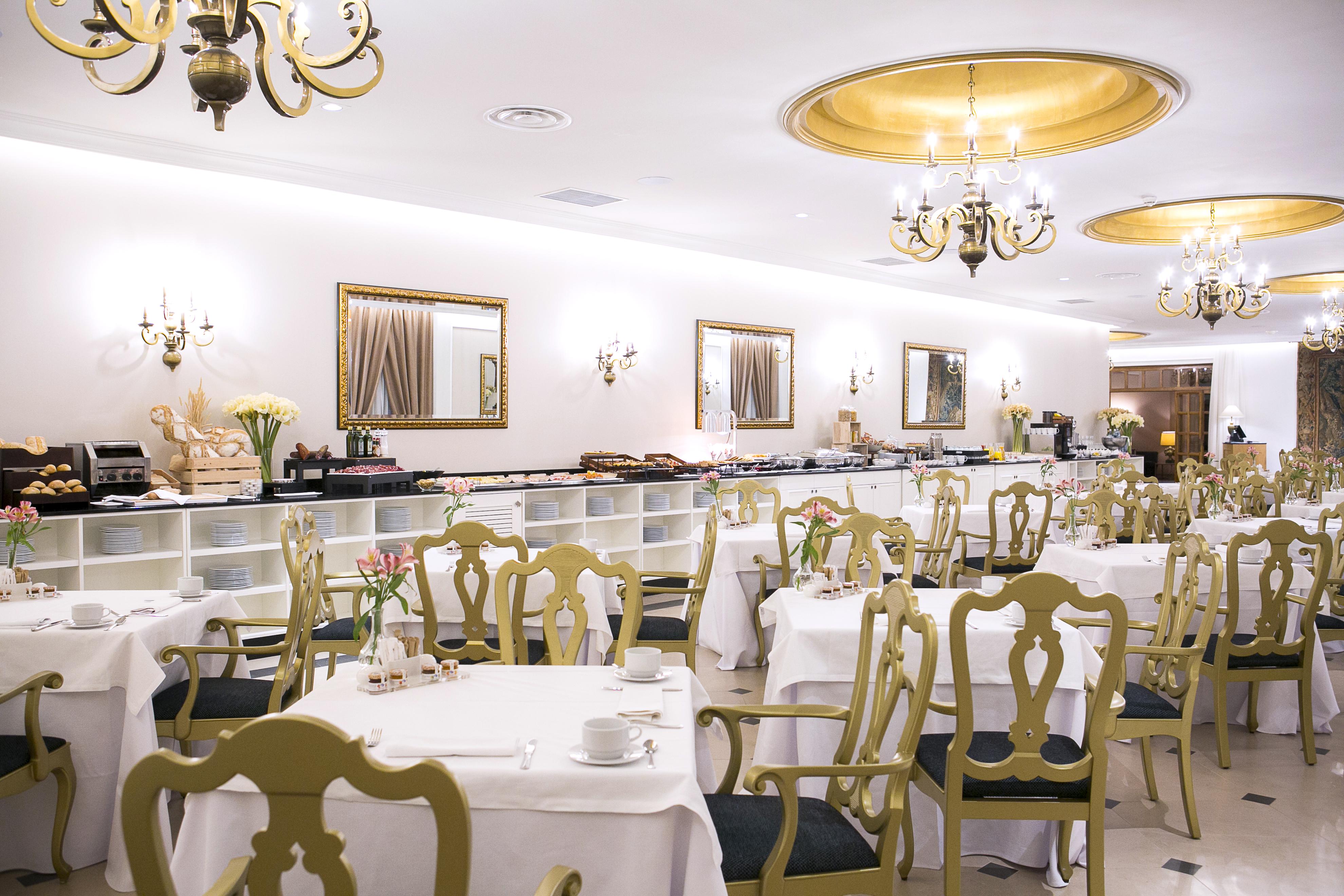 유로스타 호텔 드 라 레콘키스타 오비에도 외부 사진 The restaurant