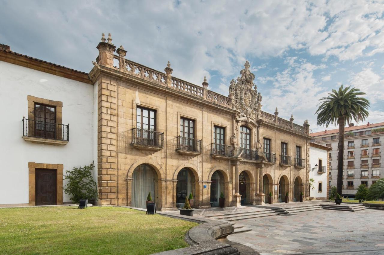 유로스타 호텔 드 라 레콘키스타 오비에도 외부 사진 The University of Seville